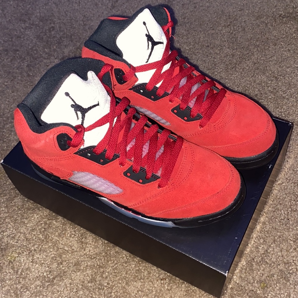 Like New ❤️ Jordan 5 Retro